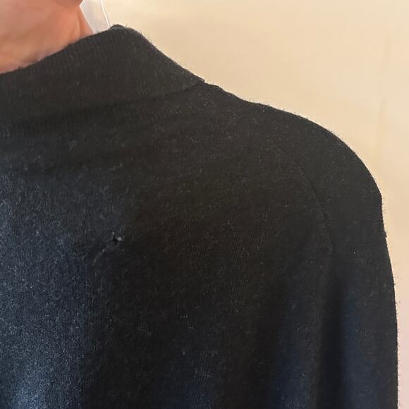 COS Turtleneck Wool Blend Sweater Womens Large Black Heathered Pullover *FLAW - Picture 6 of 10